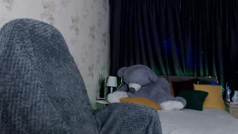 Snapshot of alisawoods_ chatting on October 10, 5:23 pm Alisa online show from October 10, 5:23 pm