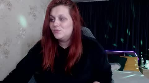 Snapshot of alisawoods_ chatting on October 11, 5:22 pm Alisa online show from October 11, 5:22 pm