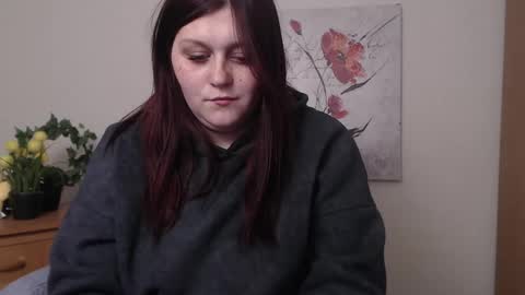 Snapshot of alisawoods_ chatting on April 26, 10:24 am Alisa online show from April 26, 10:24 am
