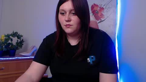 Snapshot of alisawoods_ chatting on May 5, 12:35 pm Alisa online show from May 5, 12:35 pm
