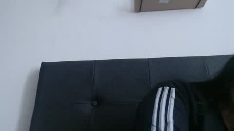 Snapshot of alisha_9997 chatting on October 20, 1:22 pm alisha_9997 online show from October 20, 1:22 pm