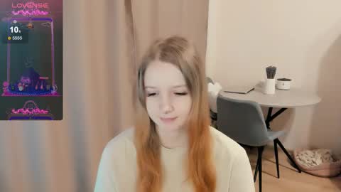 Snapshot of alisha_ley chatting on February 13, 6:30 am Alya online show from February 13, 6:30 am