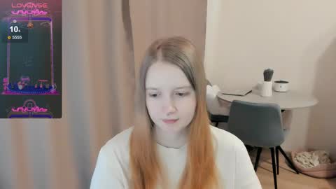 Snapshot of alisha_ley chatting on March 2, 8:16 am Alya online show from March 2, 8:16 am