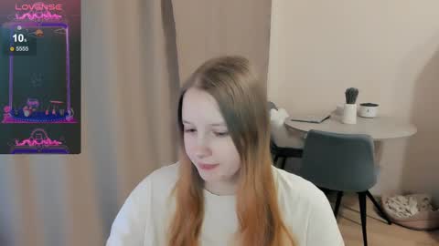 Snapshot of alisha_ley chatting on March 4, 6:50 pm Alya online show from March 4, 6:50 pm