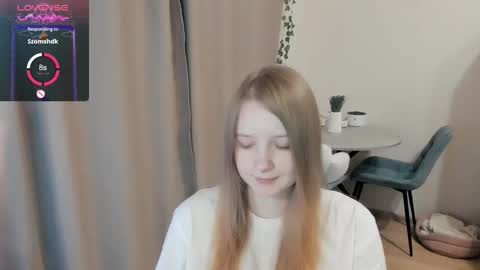 Snapshot of alisha_ley chatting on September 10, 8:31 pm Alya online show from September 10, 8:31 pm