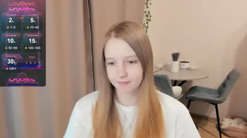 Snapshot of alisha_ley chatting on September 21, 4:19 pm Alya online show from September 21, 4:19 pm