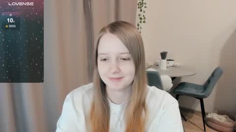 Snapshot of alisha_ley chatting on November 13, 5:01 pm Alya online show from November 13, 5:01 pm