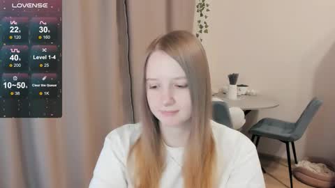 Snapshot of alisha_ley chatting on November 15, 5:20 pm Alya online show from November 15, 5:20 pm