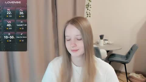 Snapshot of alisha_ley chatting on November 17, 5:41 pm Alya online show from November 17, 5:41 pm