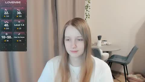 Snapshot of alisha_ley chatting on November 21, 7:01 pm Alya online show from November 21, 7:01 pm