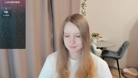 Snapshot of alisha_ley chatting on November 30, 6:50 am Alya online show from November 30, 6:50 am