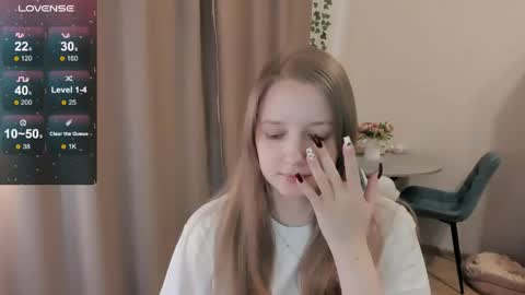 Alya online show from April 19, 2:16 pm