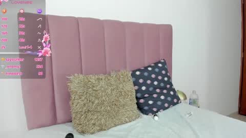 Snapshot of alishaindia chatting on January 23, 1:51 am Alisha online show from January 23, 1:51 am