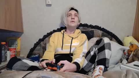 Alisha online show from March 5, 4:25 pm