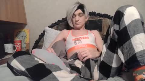 Alisha online show from April 17, 3:31 am