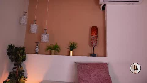 Snapshot of alison222_ chatting on November 13, 8:19 pm A L I S O N online show from November 13, 8:19 pm