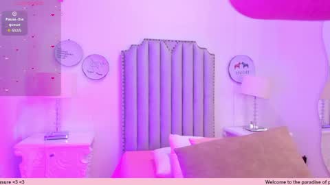 Alison online show from April 7, 7:03 pm