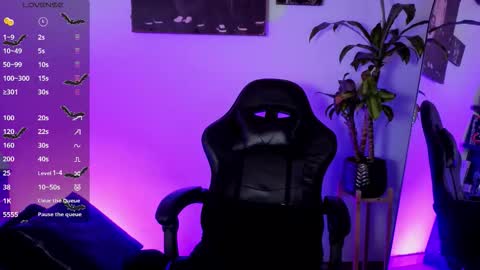 Snapshot of alison_wynter chatting on December 2, 3:12 am alison_wynter online show from December 2, 3:12 am