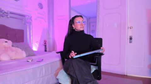 Alison Fishert online show from February 3, 11:53 am