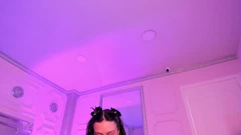 Alison Fishert online show from February 4, 12:00 pm