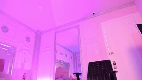 Alison Fishert online show from February 20, 6:13 pm