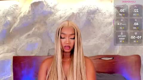 Snapshot of alisoon_moon chatting on December 17, 10:16 pm Alison Moon online show from December 17, 10:16 pm