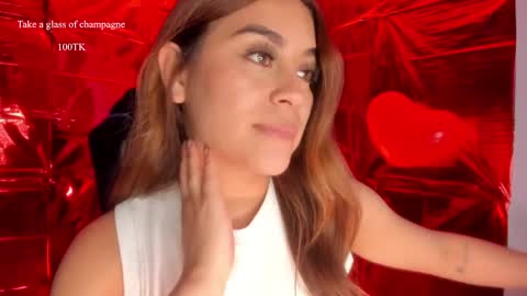 Snapshot of aliss_es chatting on February 15, 4:34 pm  ALISS  online show from February 15, 4:34 pm
