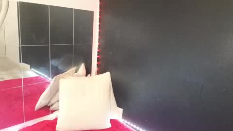 Snapshot of alissa4_ chatting on December 9, 10:00 am ALISSA online show from December 9, 10:00 am