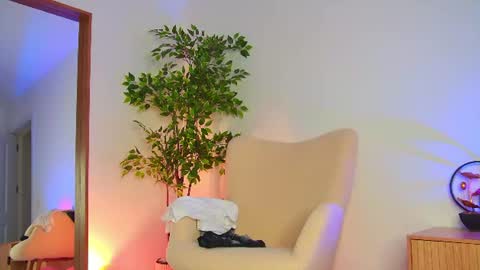 Snapshot of alissa_foxx chatting on July 24, 12:14 pm alissa_foxx online show from July 24, 12:14 pm