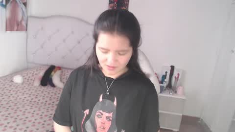 Snapshot of alissa_morrison chatting on September 25, 9:29 pm alissa_morrison online show from September 25, 9:29 pm