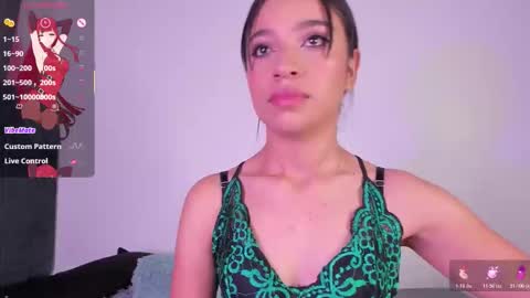 Mara  Isabel online show from October 18, 12:13 am