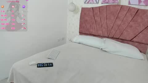 Alisse online show from April 15, 12:34 pm