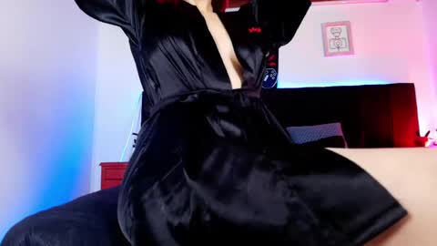 Alisse online show from April 18, 12:20 pm