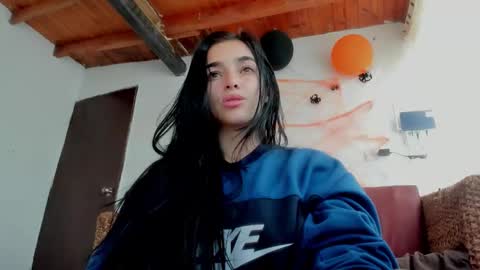 Alisson369  online show from November 4, 7:35 pm