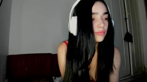 Alisson369  online show from April 21, 8:20 am