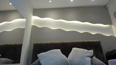 Snapshot of alisson_am chatting on December 5, 11:19 am Alisson online show from December 5, 11:19 am