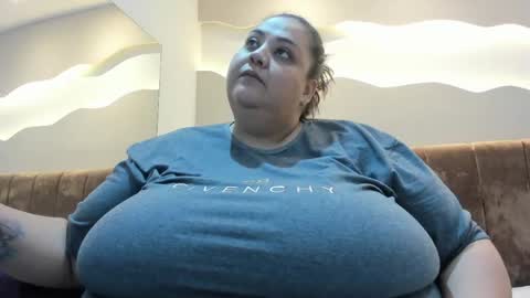 Alisson online show from April 11, 11:36 am