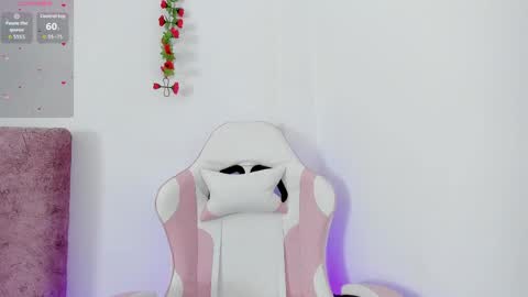 Snapshot of alisson_boobs_ chatting on May 15, 11:23 pm Alisson online show from May 15, 11:23 pm