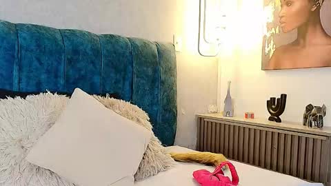 alisson_fox69 online show from November 4, 12:10 am