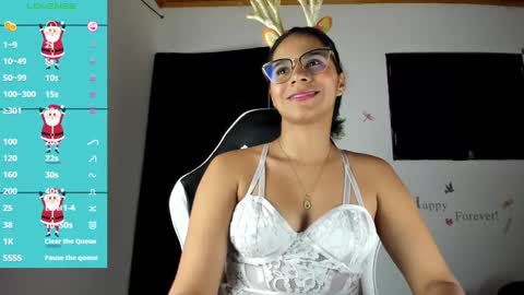 Snapshot of alisson_hoffman05 chatting on December 13, 4:16 pm Alisson hoffman05 online show from December 13, 4:16 pm