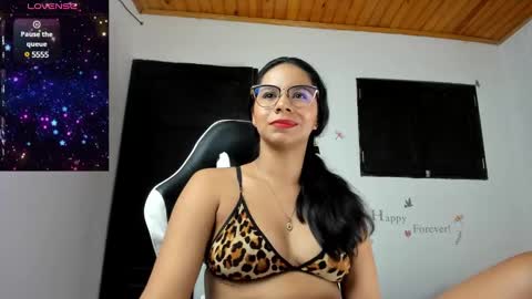 Snapshot of alisson_hoffman05 chatting on January 3, 11:55 pm Alisson hoffman05 online show from January 3, 11:55 pm