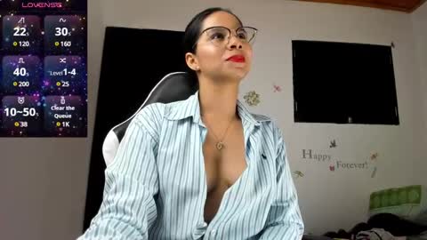 Snapshot of alisson_hoffman05 chatting on January 8, 11:52 pm Alisson hoffman05 online show from January 8, 11:52 pm