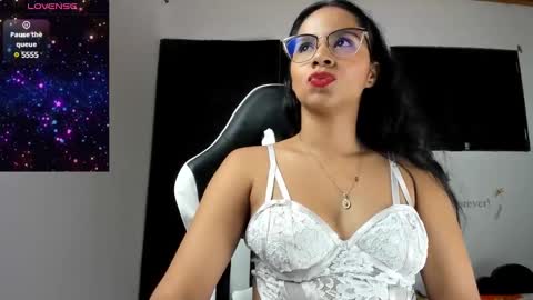 Snapshot of alisson_hoffman05 chatting on January 14, 4:04 am Alisson hoffman05 online show from January 14, 4:04 am