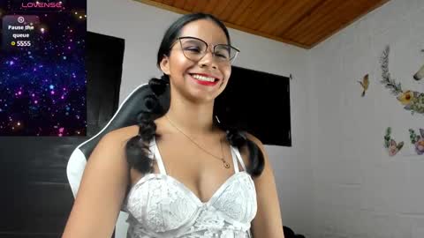 Snapshot of alisson_hoffman05 chatting on February 13, 1:40 am Alisson hoffman05 online show from February 13, 1:40 am