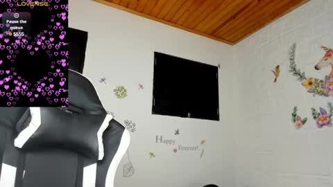 Snapshot of alisson_hoffman05 chatting on February 14, 3:05 pm Alisson hoffman05 online show from February 14, 3:05 pm