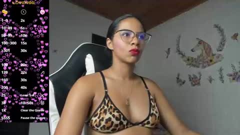 Alisson hoffman05 online show from June 27, 12:48 am