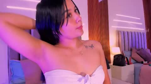 Snapshot of alisson_sanders chatting on July 21, 12:51 pm Alisson online show from July 21, 12:51 pm