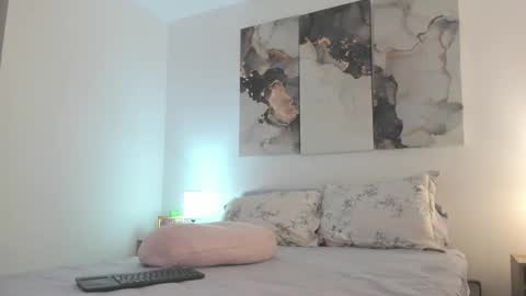 Snapshot of alissonroyce chatting on March 2, 2:30 am Goddess  online show from March 2, 2:30 am