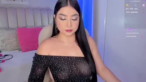 Snapshot of alissyadanger chatting on March 11, 2:54 am TATIS online show from March 11, 2:54 am