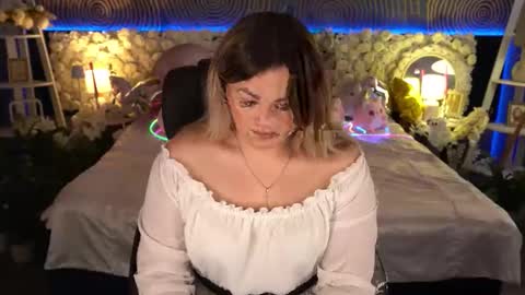 alissyagrayy online show from June 7, 12:31 pm
